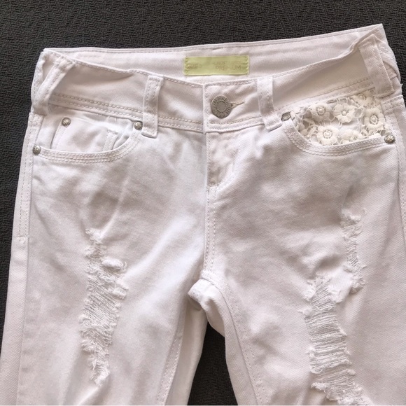 Almost Famous Premium Denim White Jeans Distressed Ripped Lace Details Skinny - Picture 4 of 10